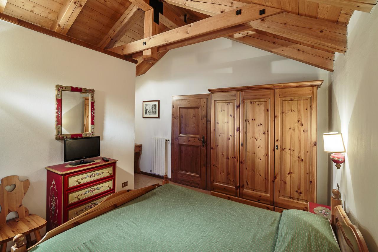 Dependance Hotel Corona Cortina dʼAmpezzo Exterior foto
